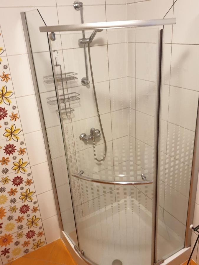 Apartment Emma Ljubljana - Free Parking, Ac, Wifi 外观 照片