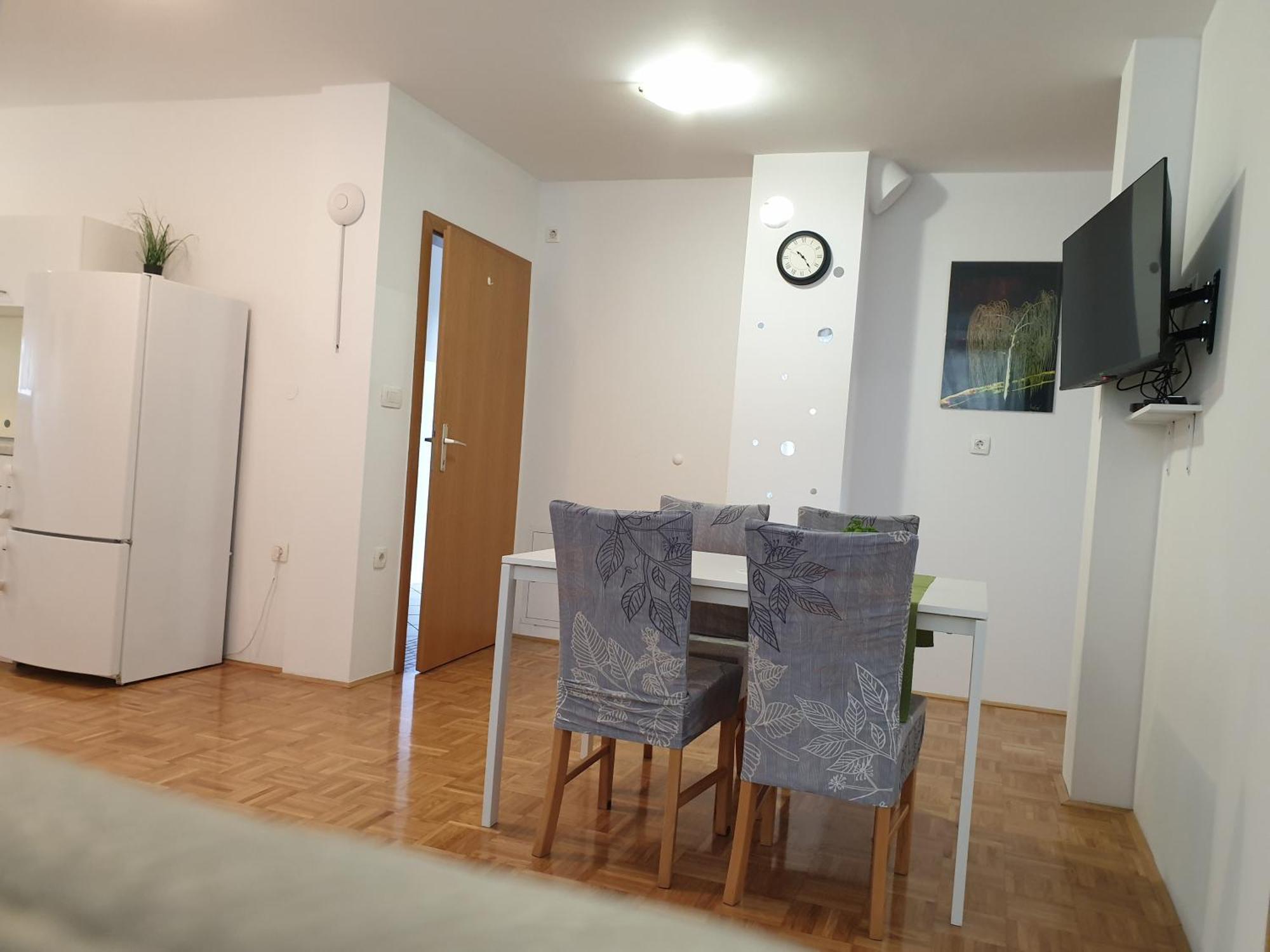 Apartment Emma Ljubljana - Free Parking, Ac, Wifi 客房 照片