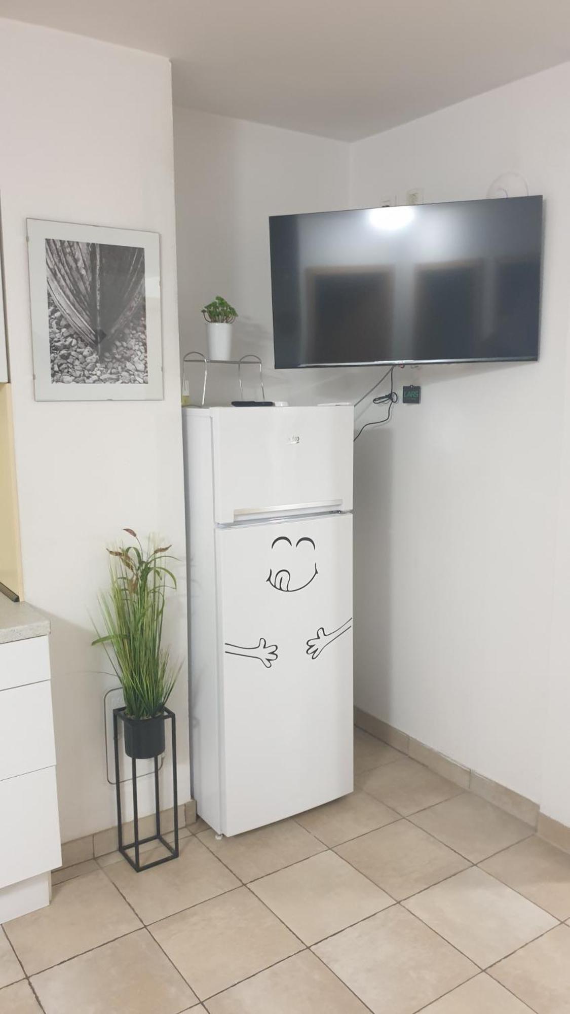Apartment Emma Ljubljana - Free Parking, Ac, Wifi 外观 照片
